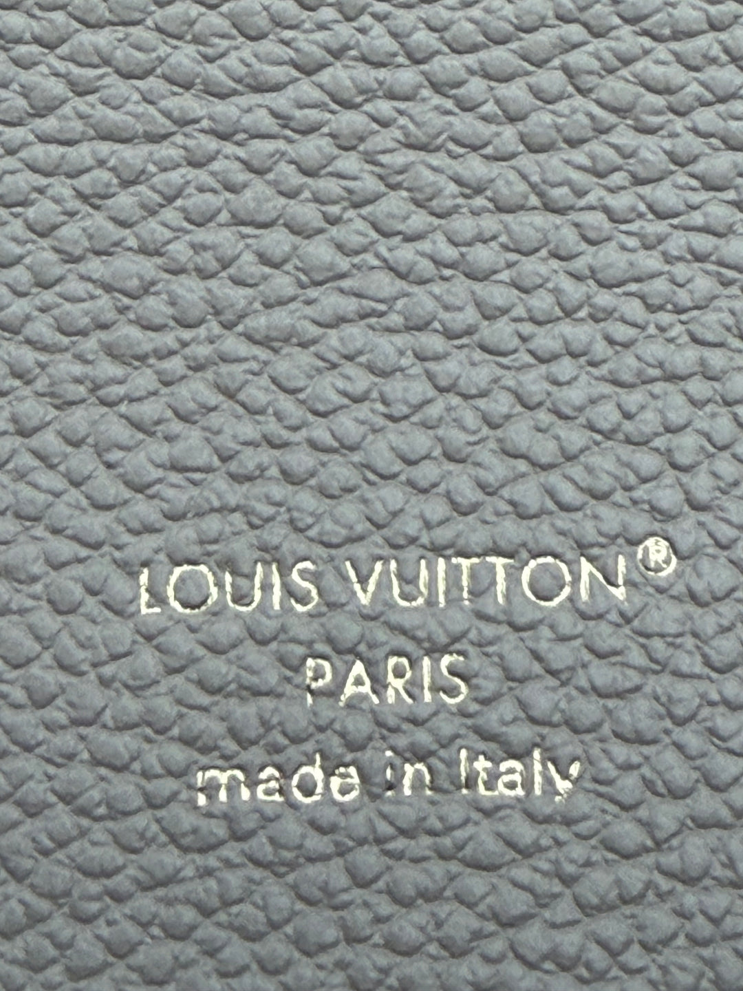 Louis Vuitton Pochette Métis East West