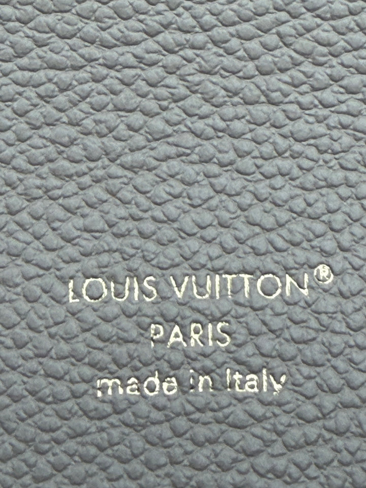 Louis Vuitton Pochette Métis East West