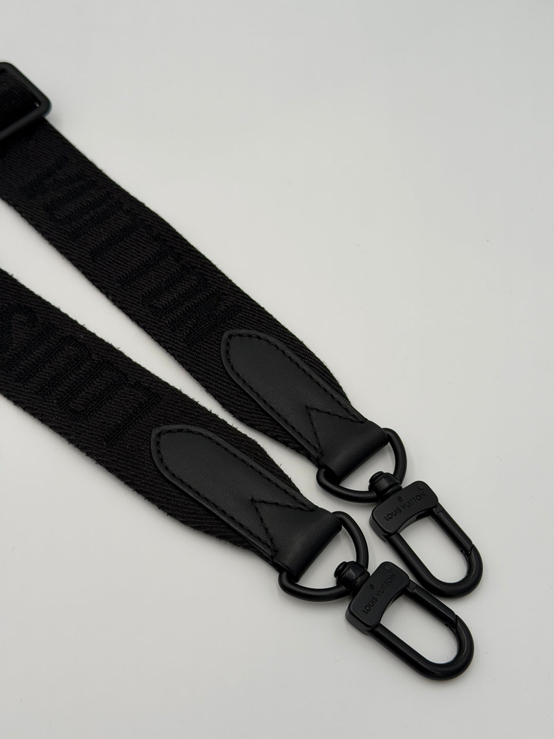 Louis Vuitton Keepall Bandoulière 25