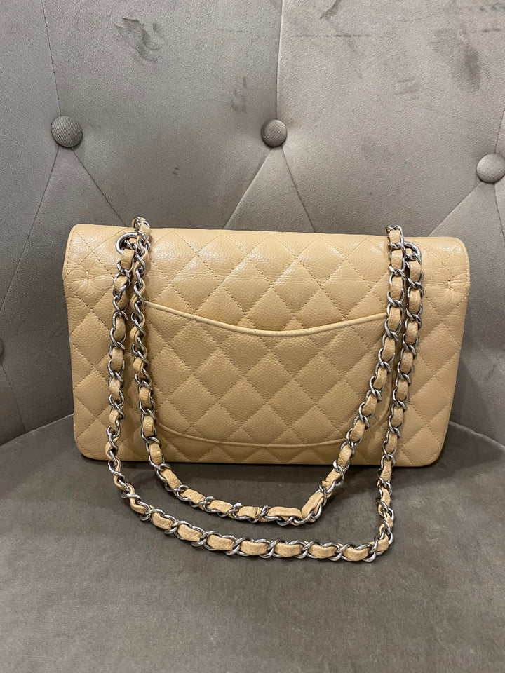 Chanel Classica media