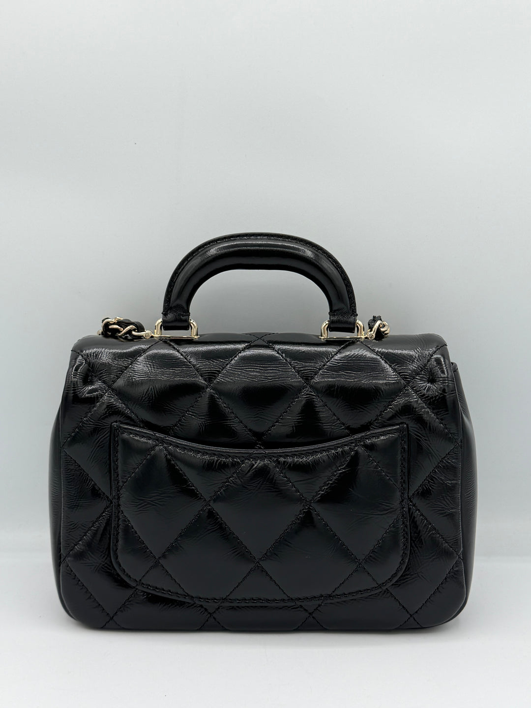 Chanel Mini Flap con manico