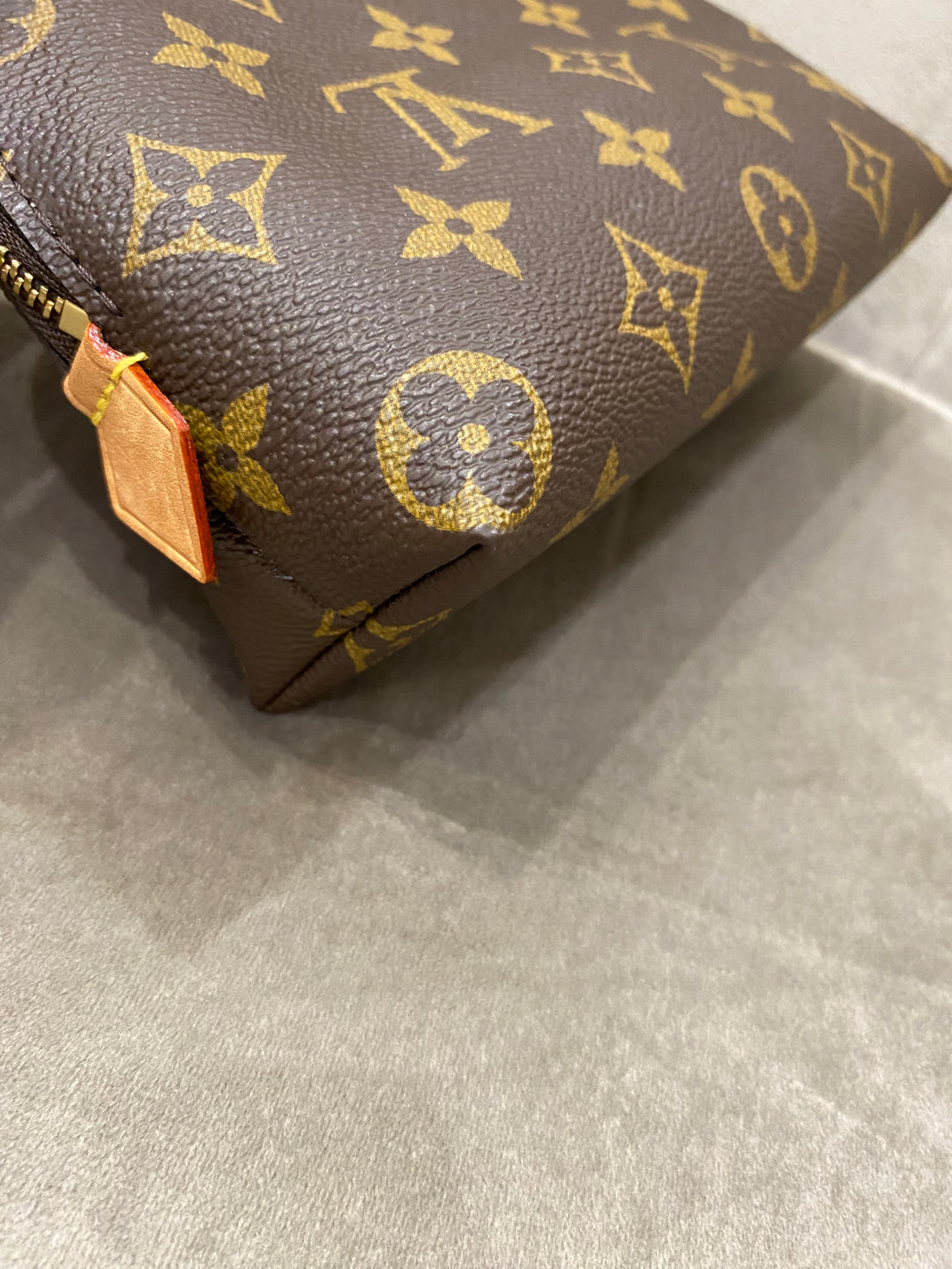Louis Vuitton Pochette Cosmétique PM