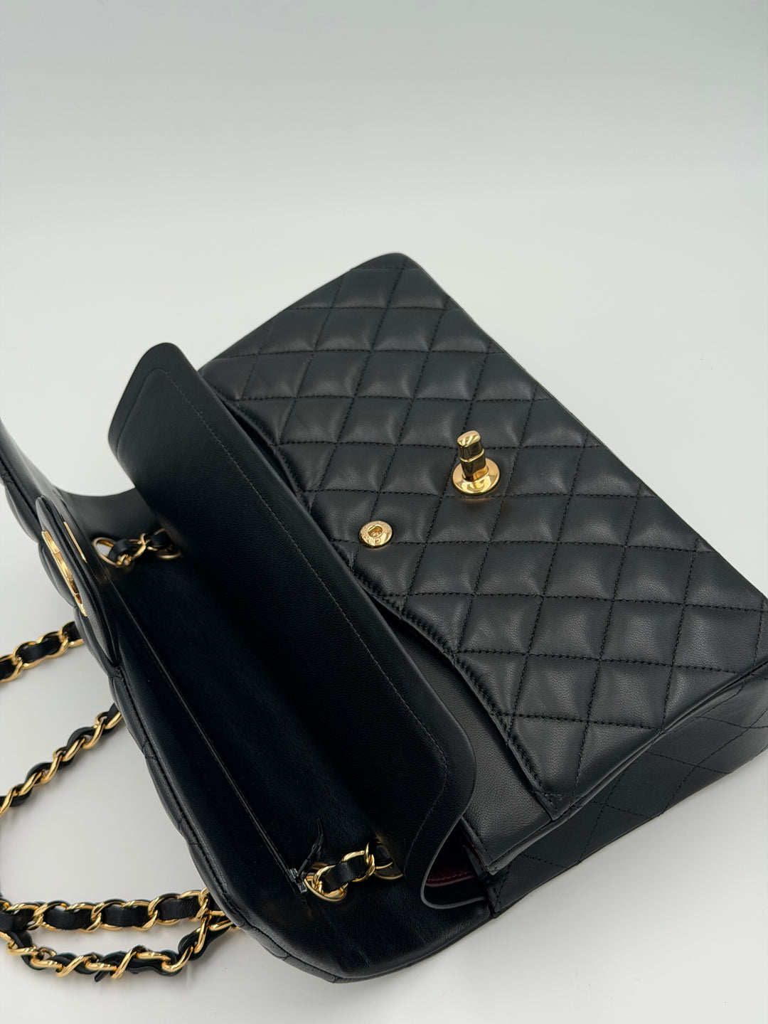 Chanel Classic 11.12