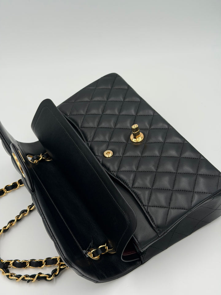 Chanel Classic 11.12