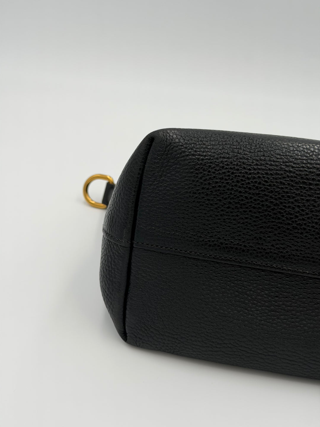 Prada in pelle
