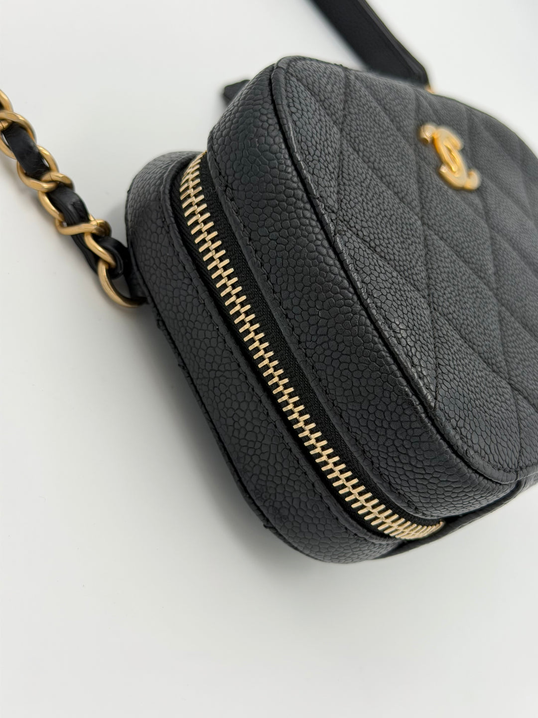 Chanel black caviar camera /marsupio mini bag