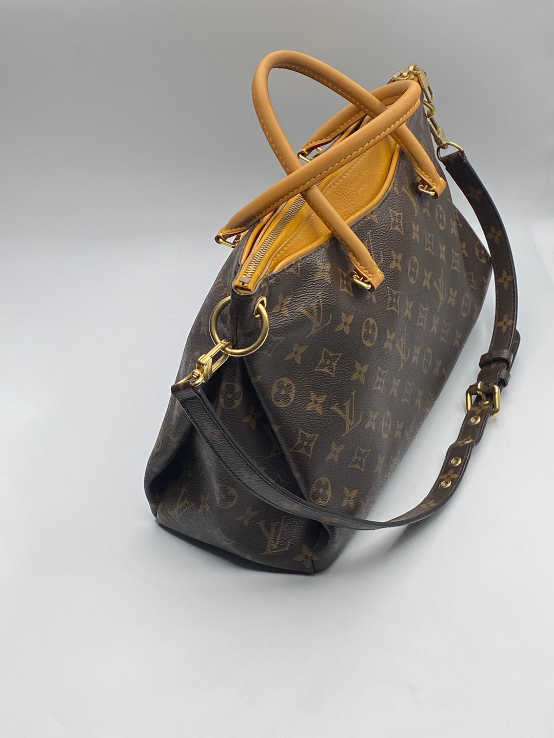 Louis Vuitton Pallas