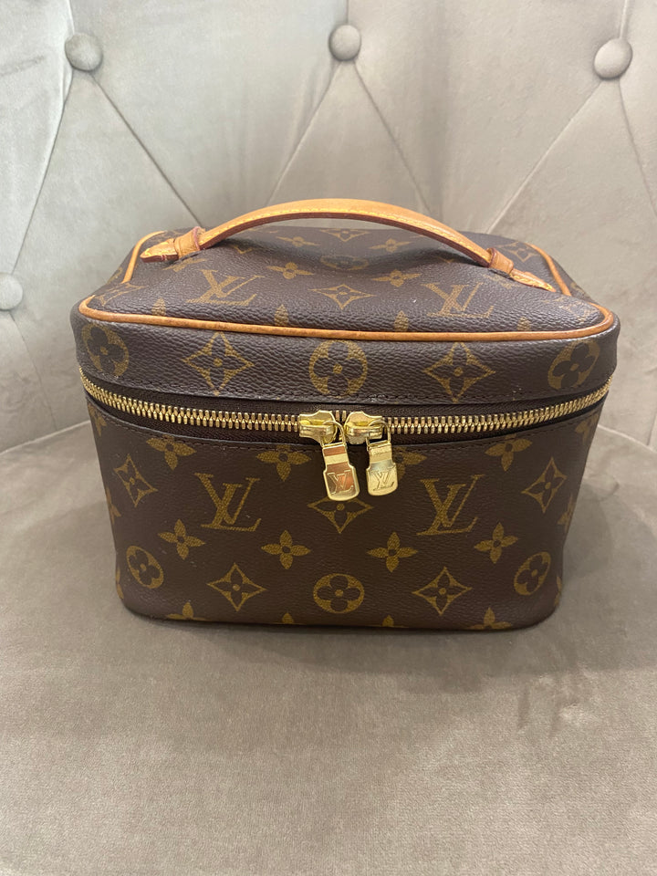 Louis Vuitton Beauty case Nice Mini