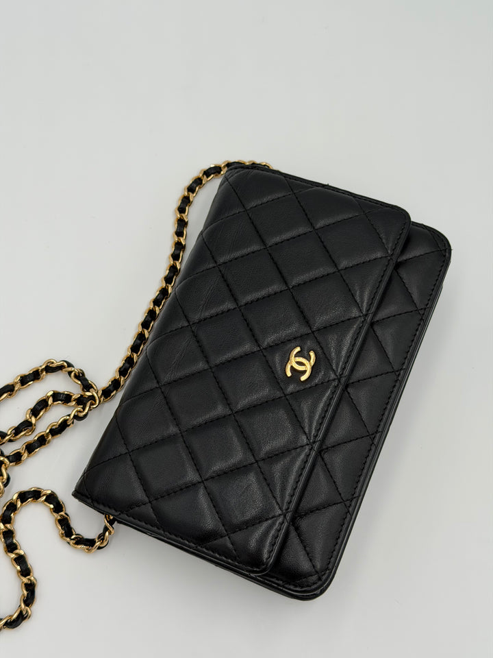Chanel Wallet on Chain
