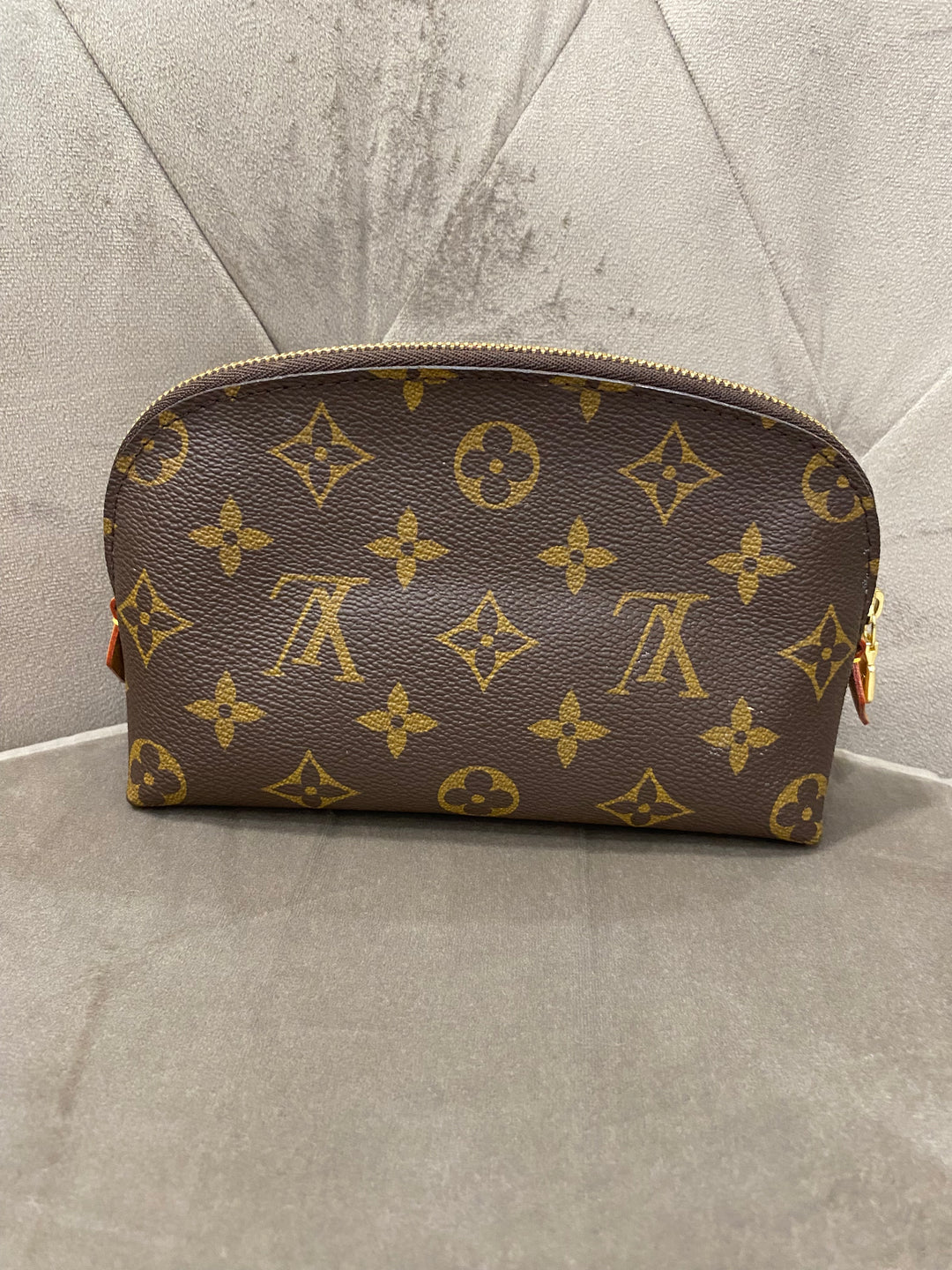 Louis Vuitton Pochette Cosmétique PM