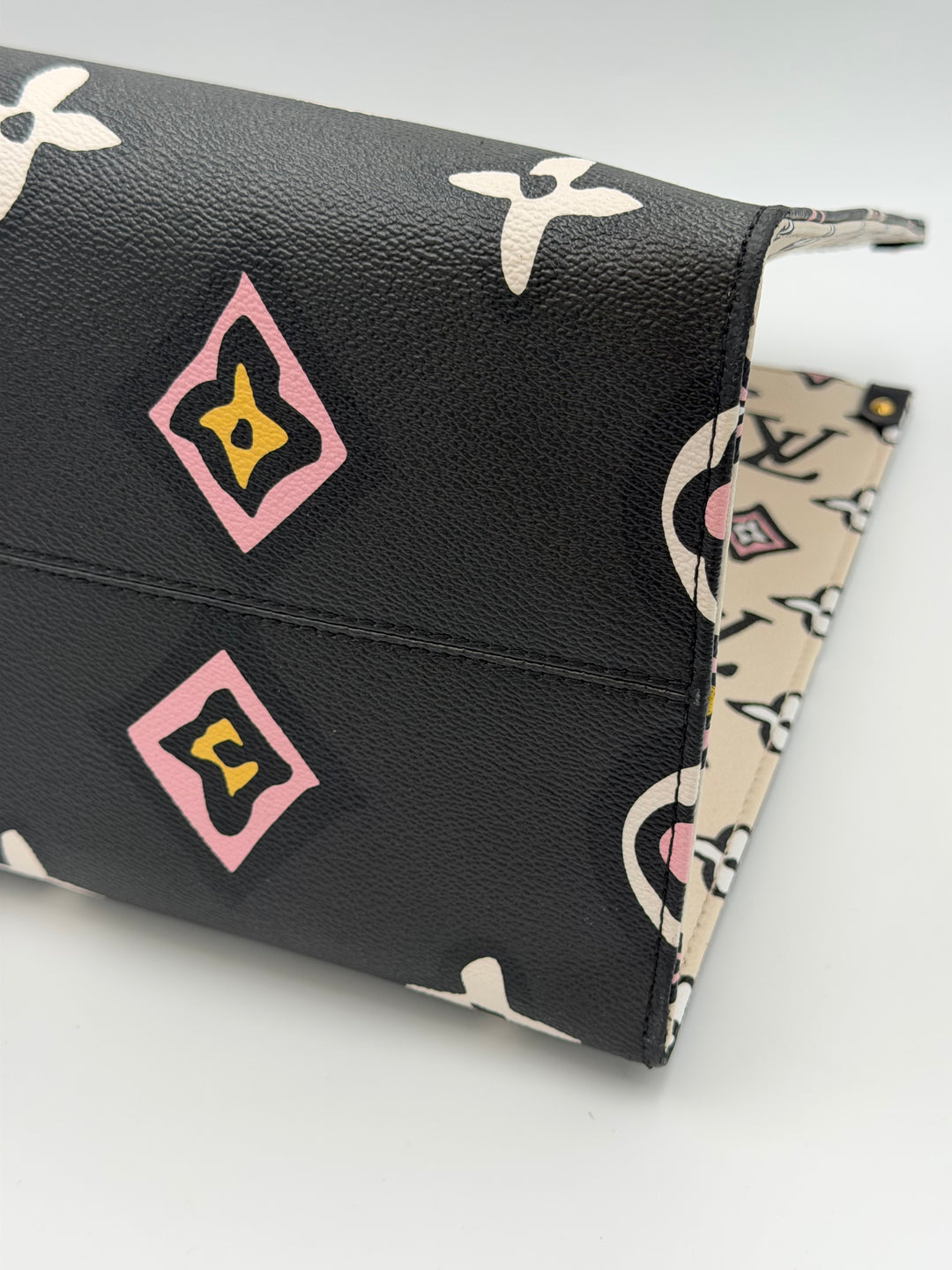 Louis Vuitton OnTheGo
