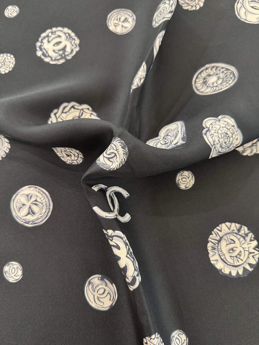 Foulard Chanel camelia