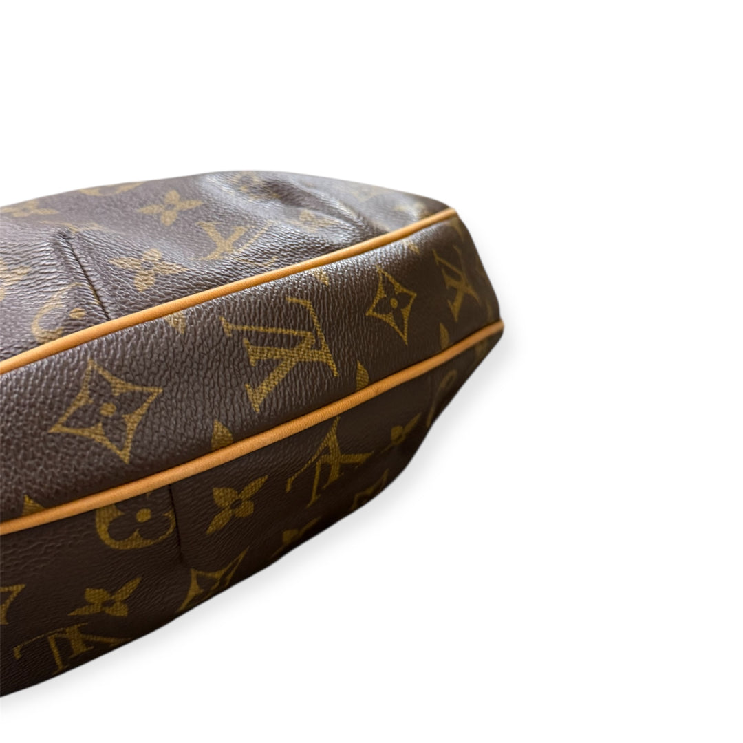 Louis Vuitton Croissant GM