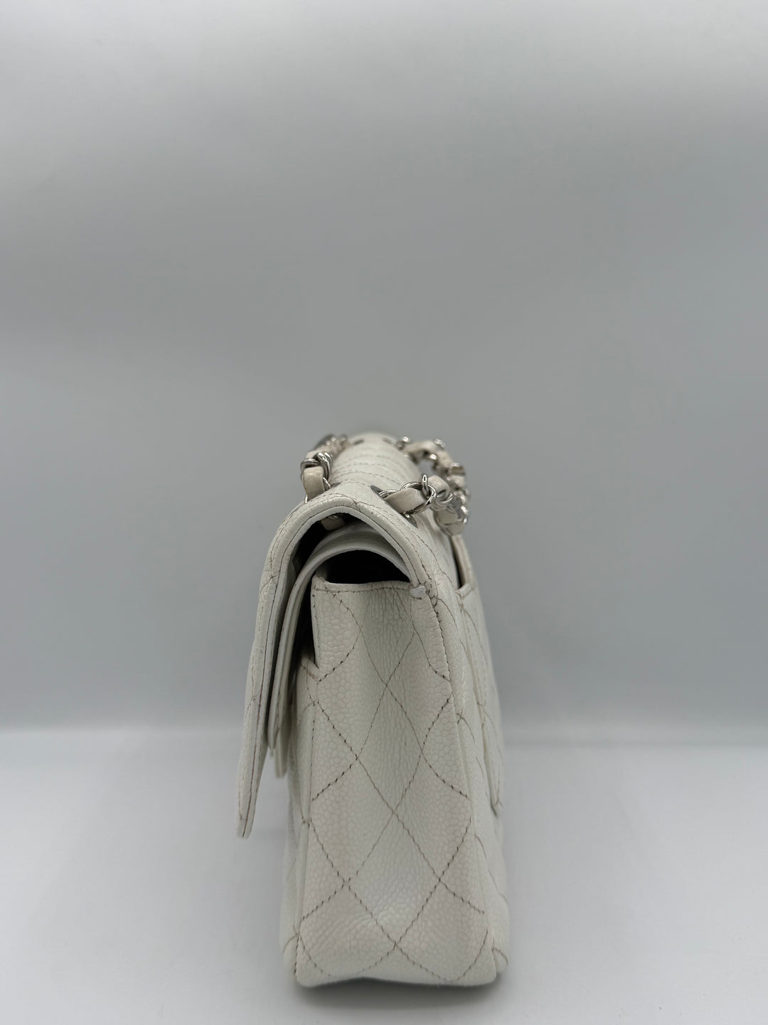 Chanel Classic flap media
