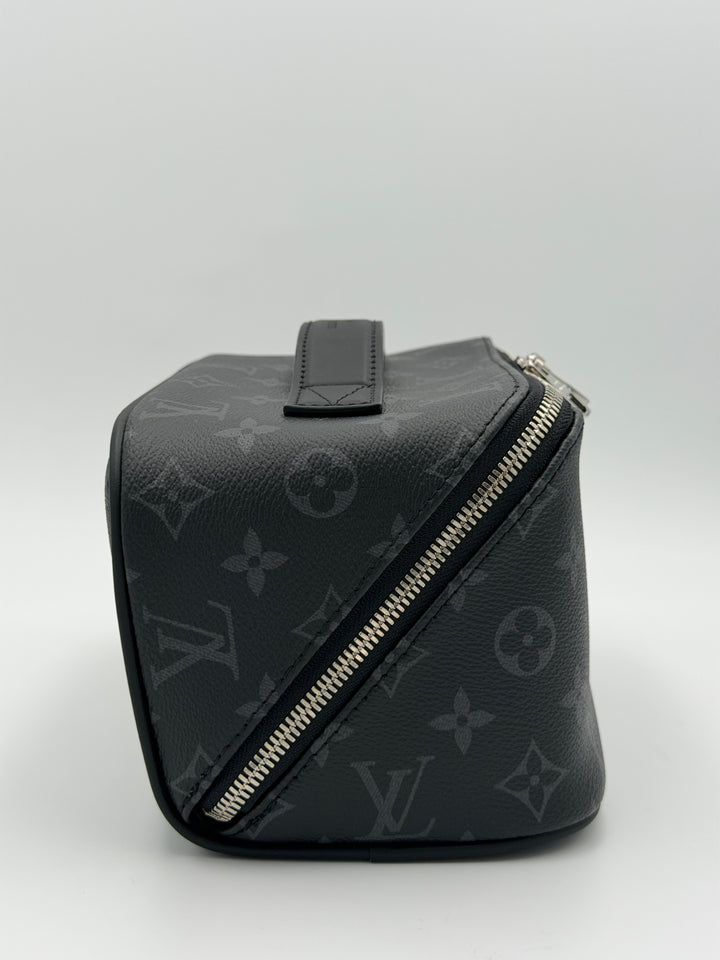 Louis Vuitton Pochette Toiletry