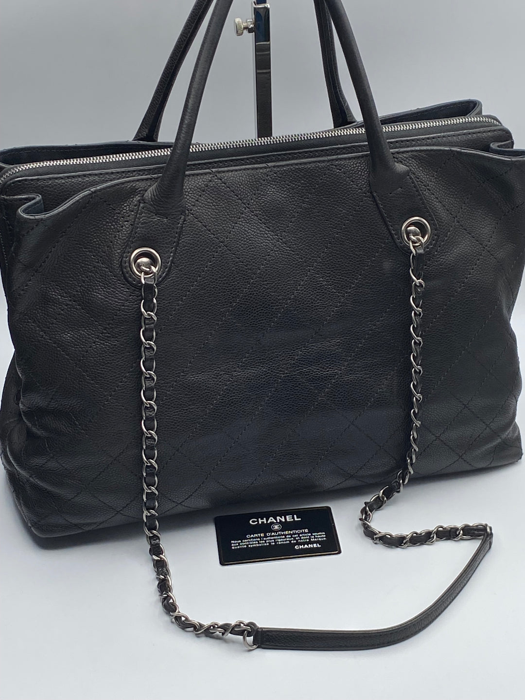 Chanel Borsa shopper in pelle martellata