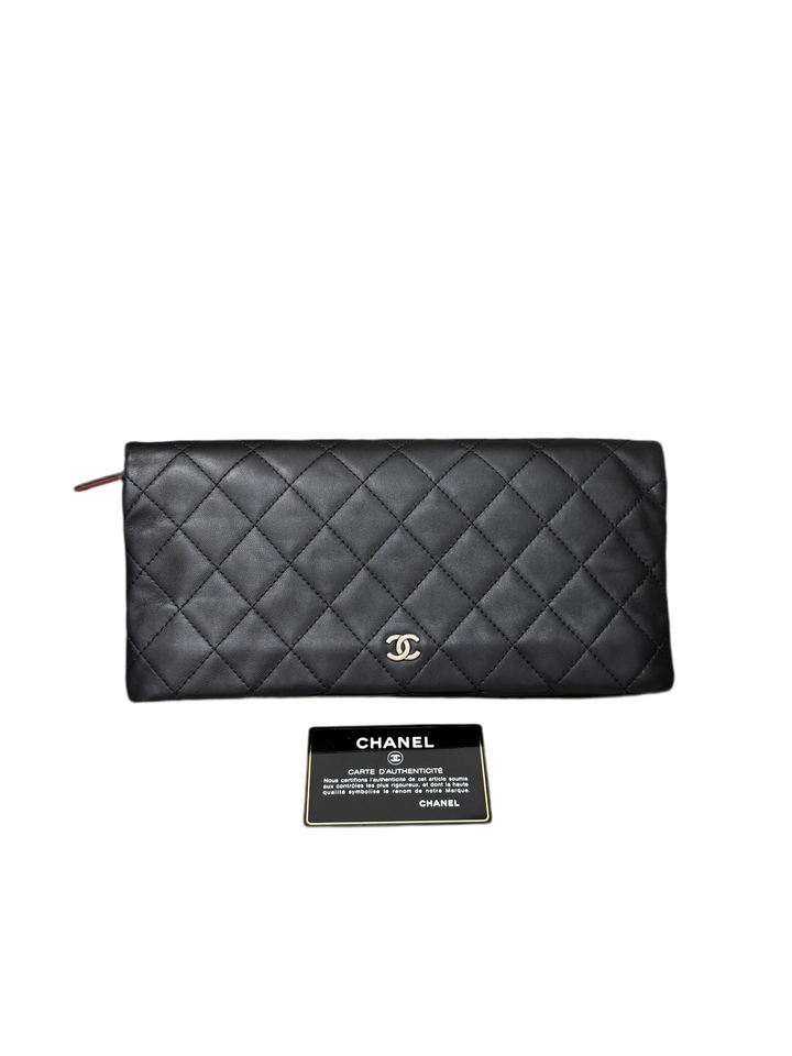Chanel Clutch – Pelle Nera Matelassé