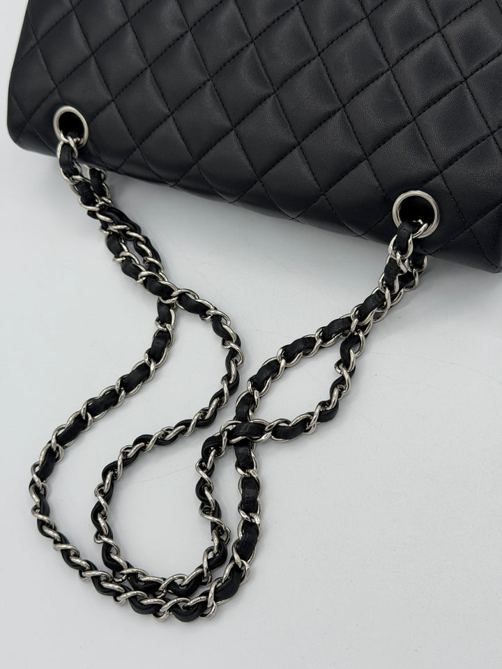 Chanel Classic 11.12