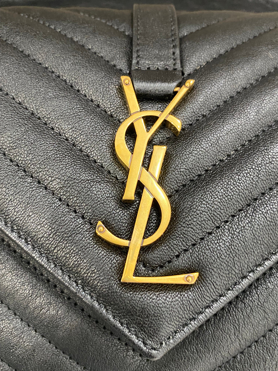 Saint Laurent College Medium