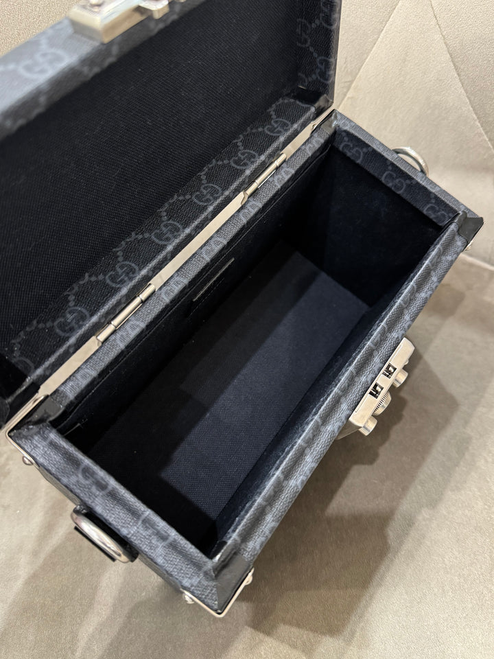 Gucci beauty case