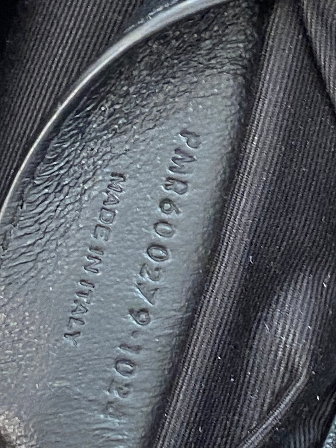 Saint Laurent College Medium