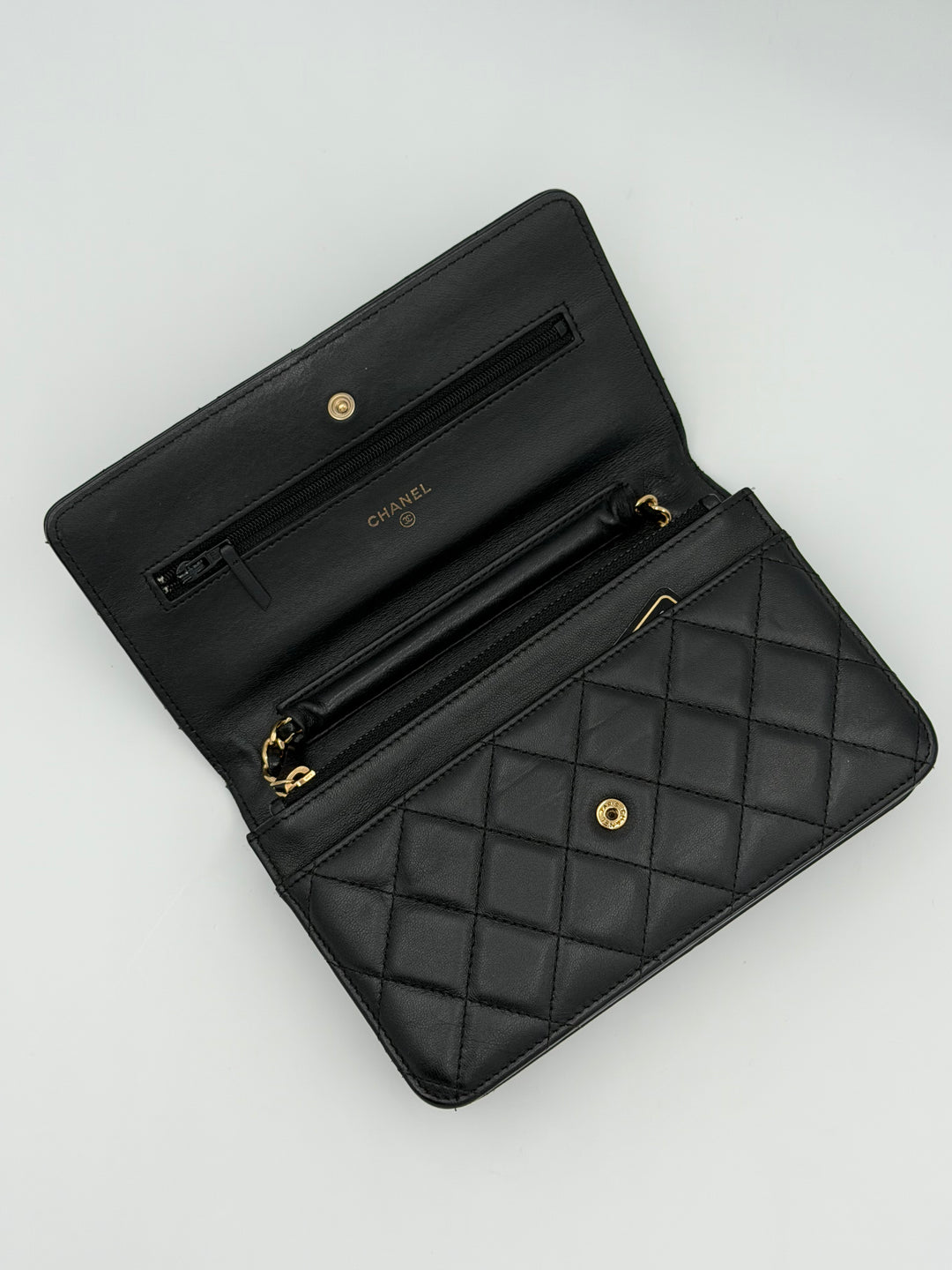 Chanel Wallet on Chain