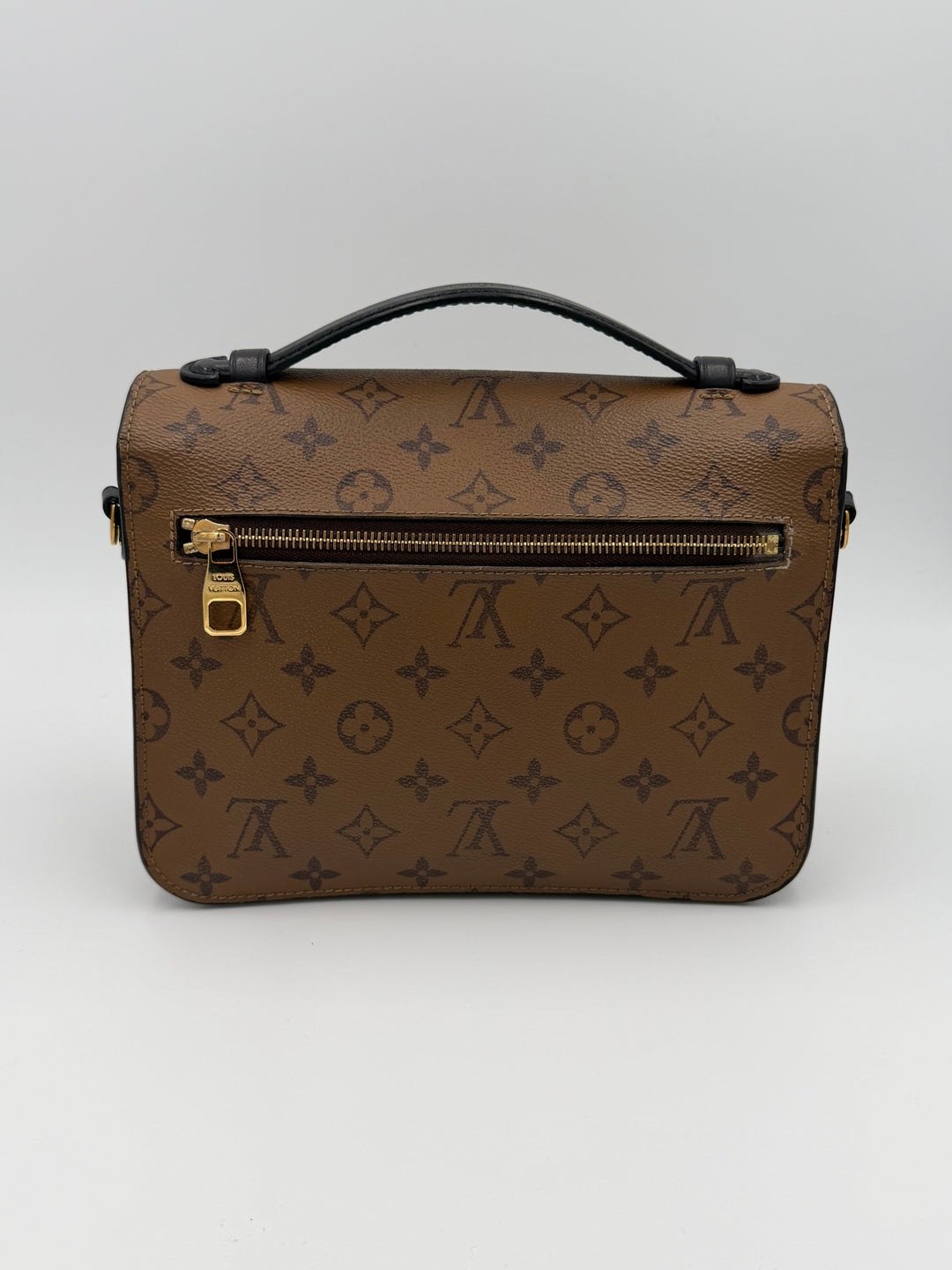 Louis Vuitton Pochette Métis – Reverse