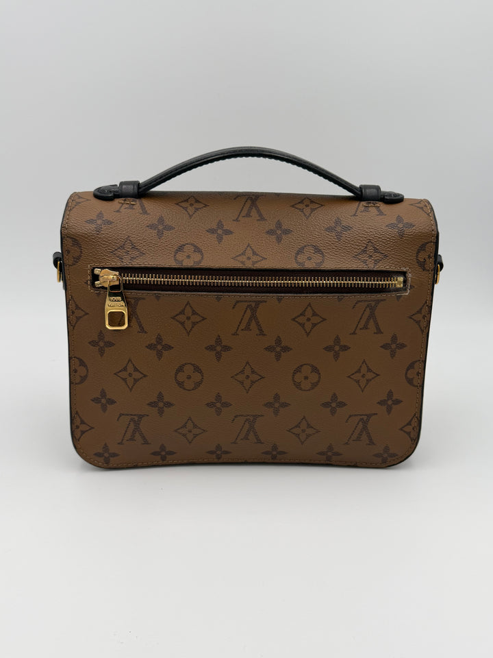 Louis Vuitton Pochette Métis – Reverse