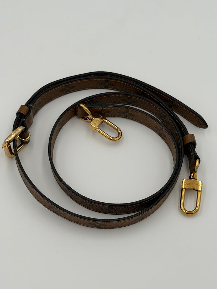 Louis Vuitton Pochette Métis – Reverse