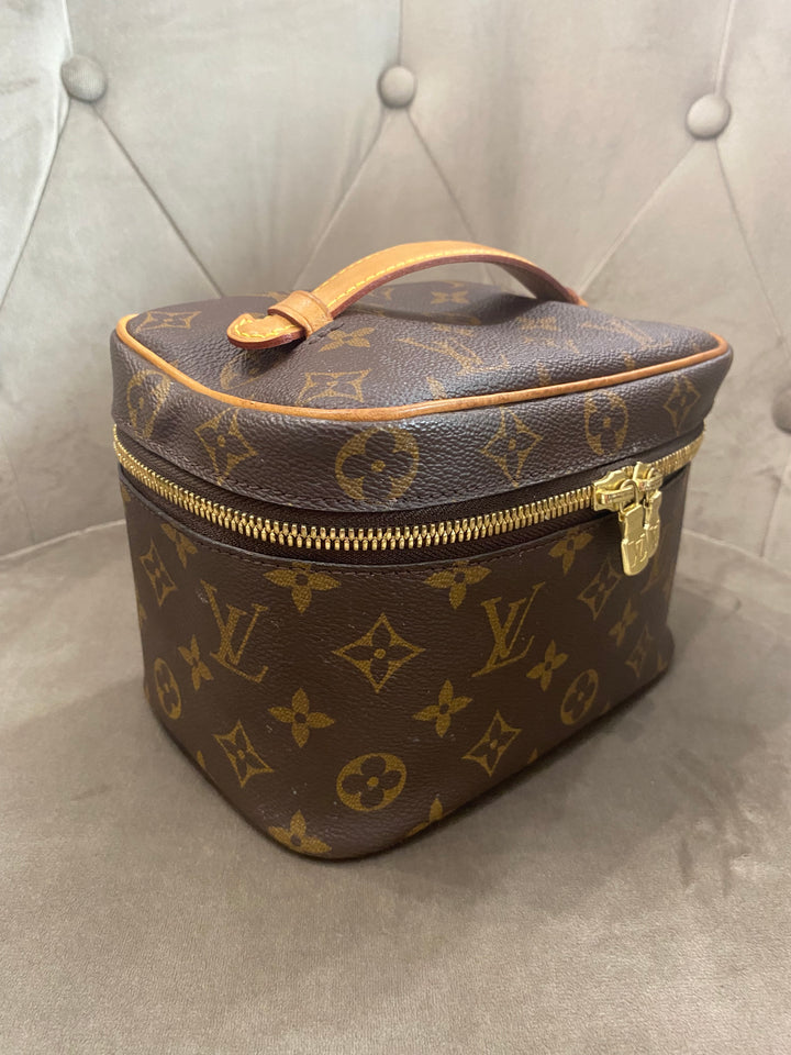 Louis Vuitton Beauty case Nice Mini