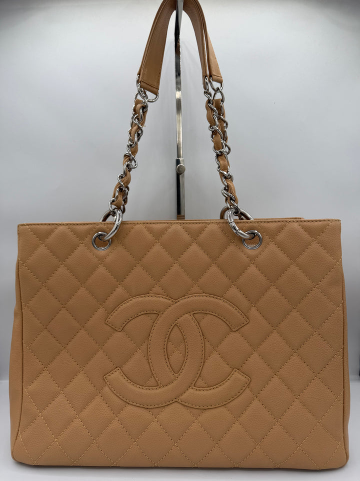 Grand Shopping Tote (GST)