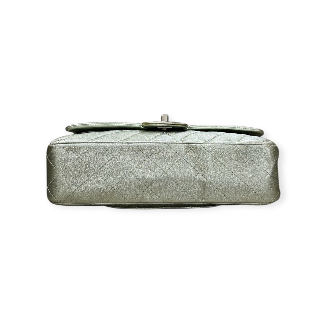 Chanel Classic Flap Media