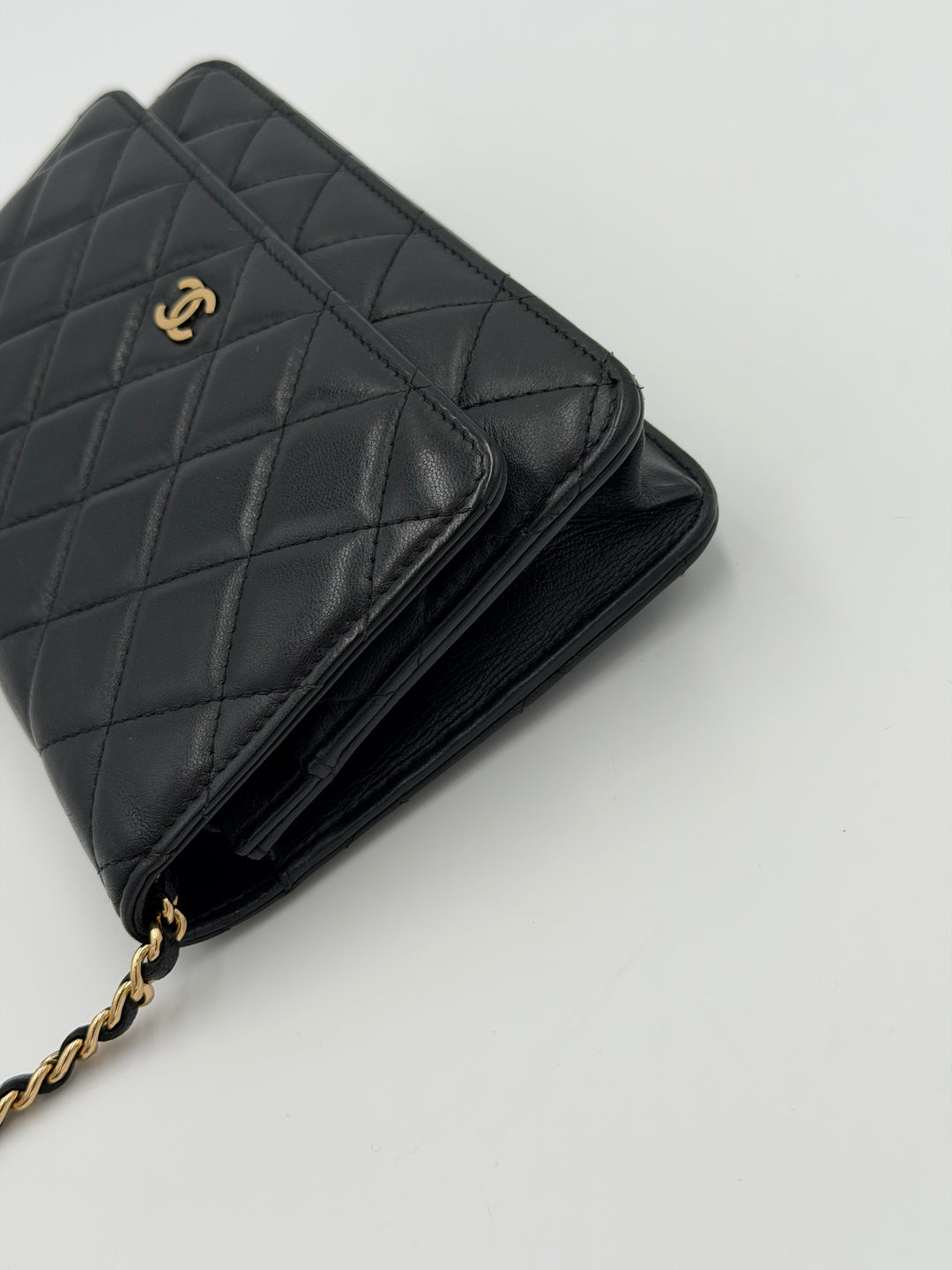 Chanel Wallet on Chain
