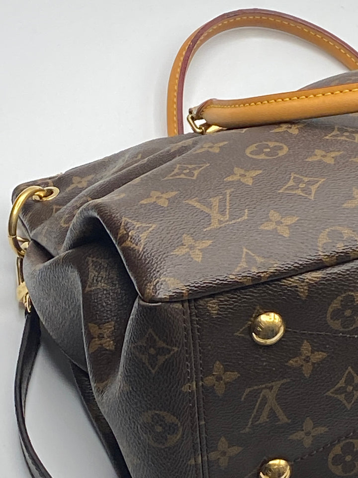 Louis Vuitton Pallas