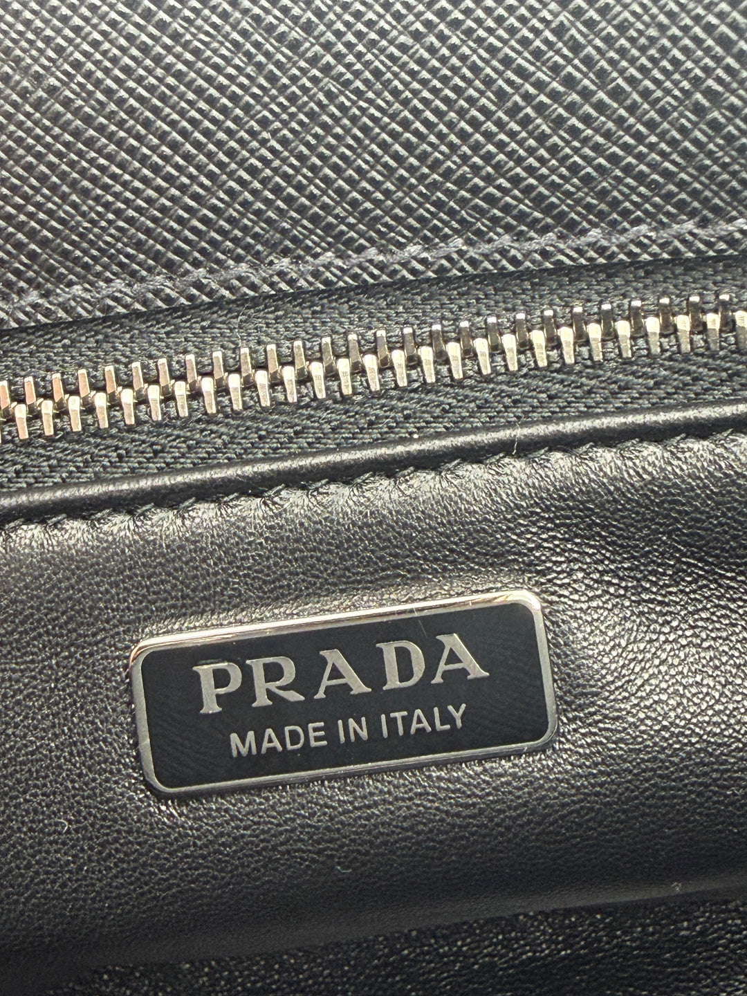 Prada Galleria Mini con ricamo