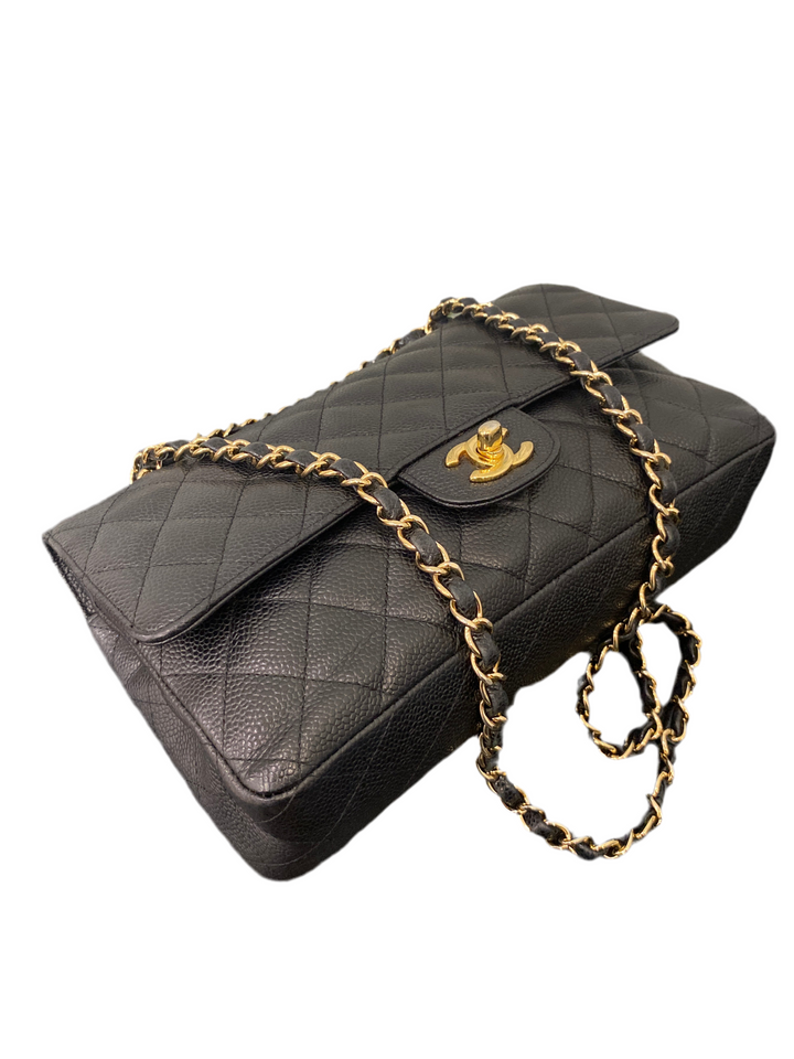 Borsa Chanel media