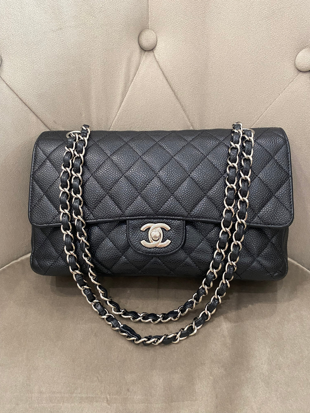 Borsa Chanel media