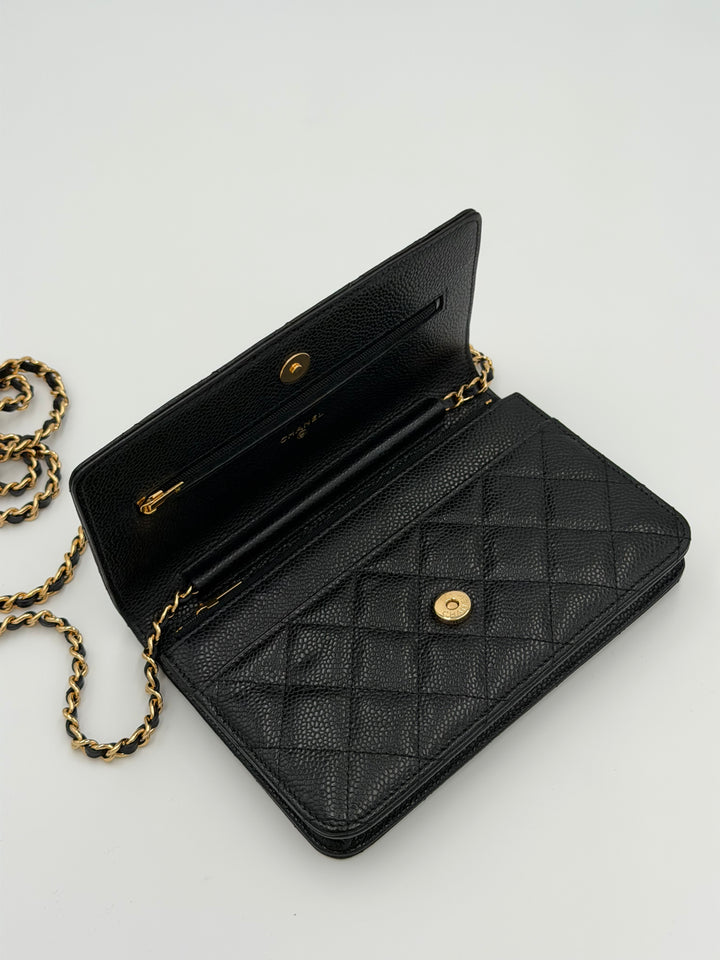 Chanel Wallet on Chain (WOC)