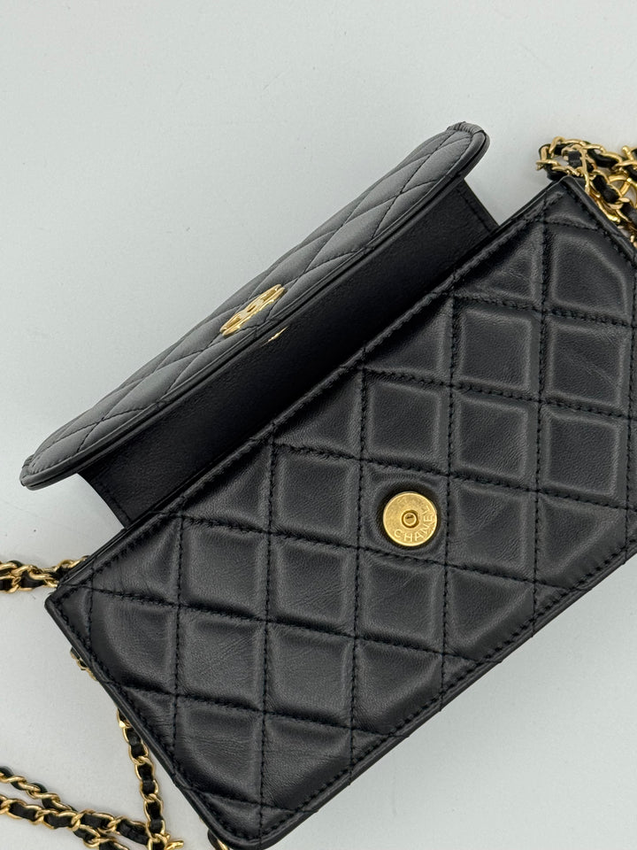 Chanel Wallet on Chain