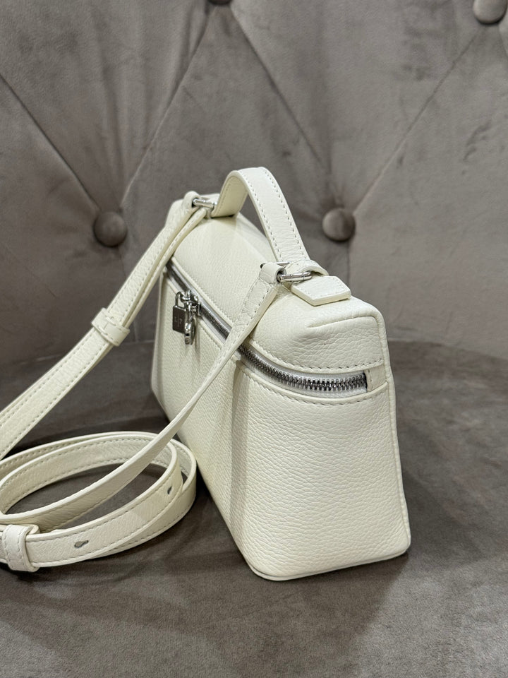 Loro piana extra pocket