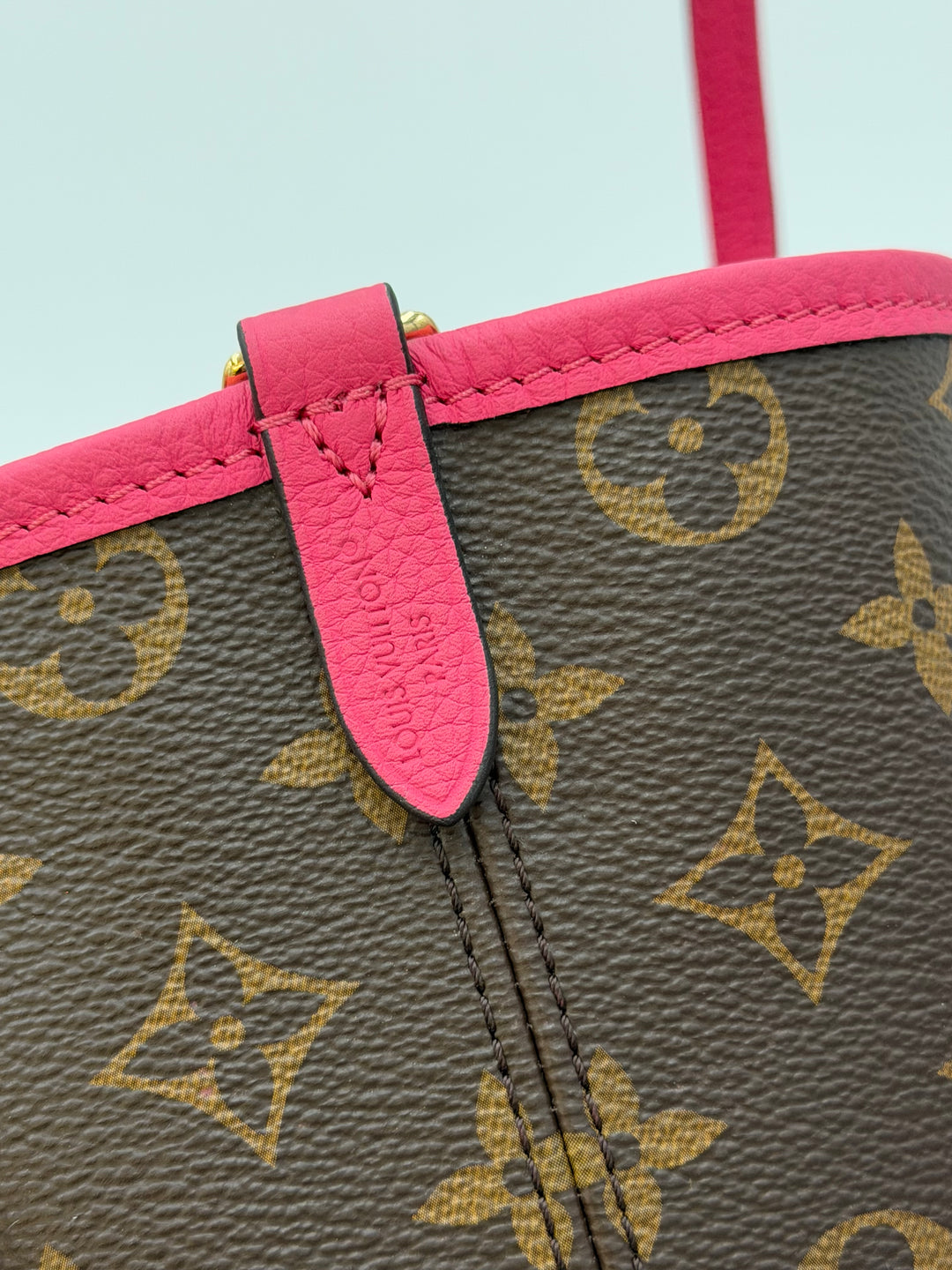 Louis Vuitton Neverfull Bandoulière Inside Out BB