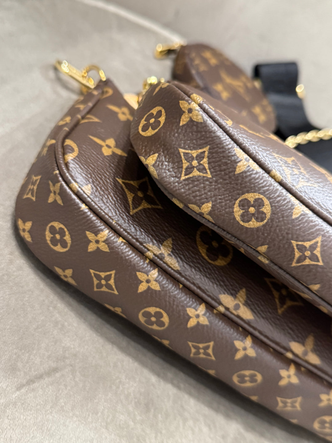 Louis Vuitton Multi Pochette Accessoires