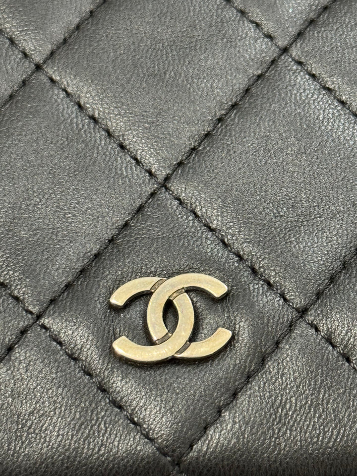 Chanel Clutch – Pelle Nera Matelassé