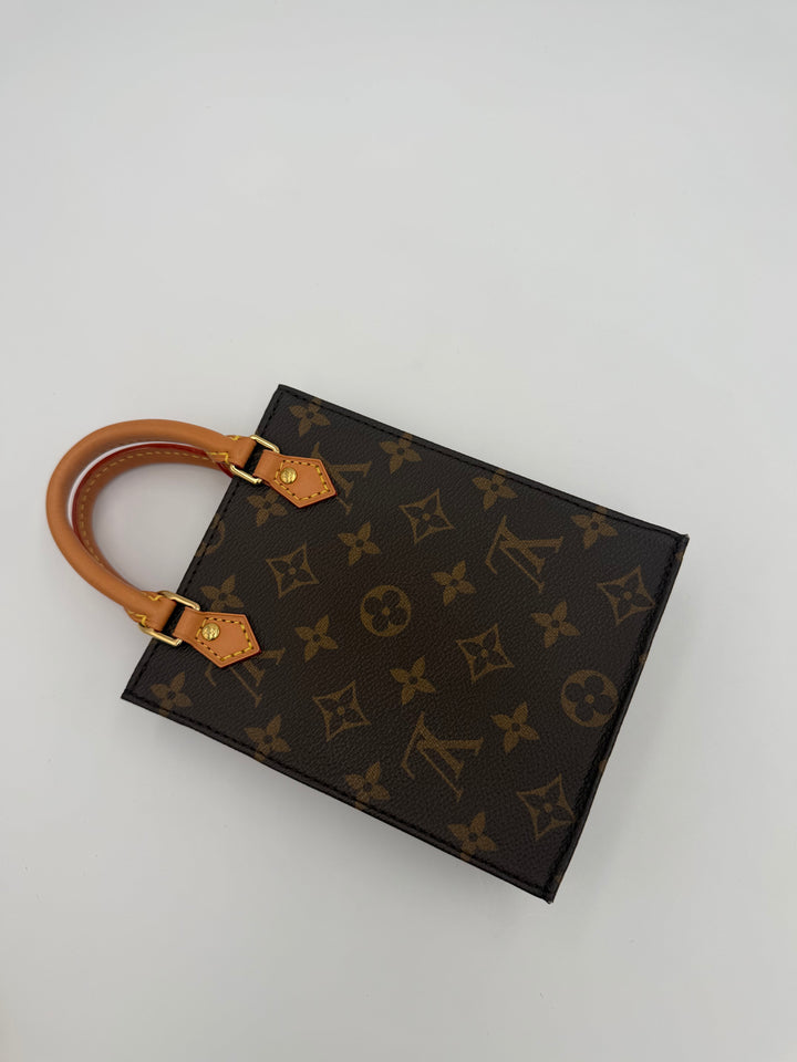 Louis Vuitton Petit Sac Plat