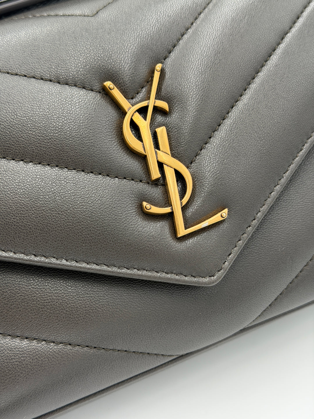 Saint Laurent Loulou Small