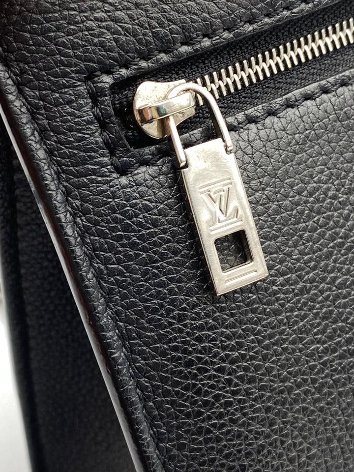 Louis Vuitton Mylockme BB