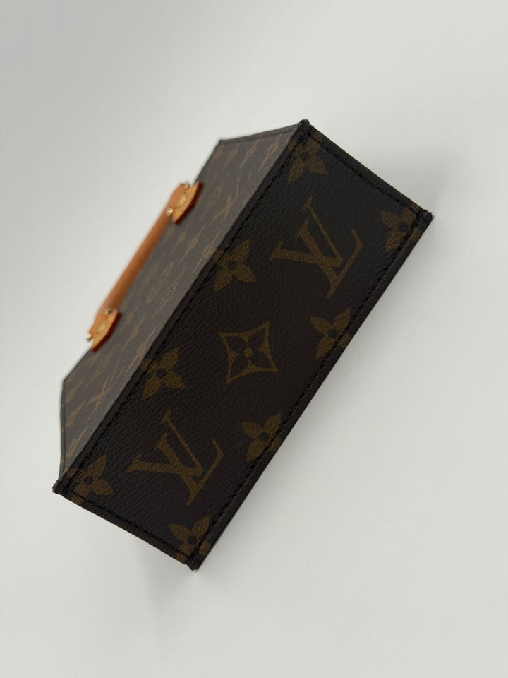 Louis Vuitton Petit Sac Plat