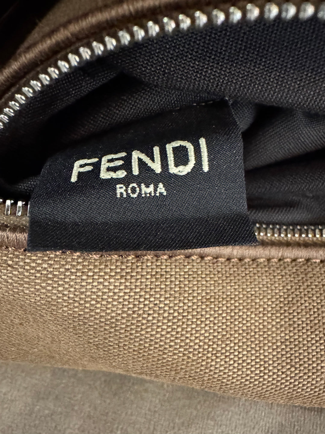 Fendi Baguette – Velluto con Monogram FF