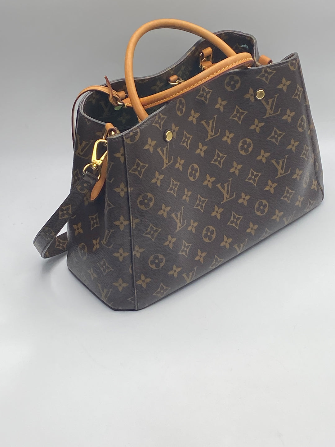 Louis Vuitton Montaigne MM