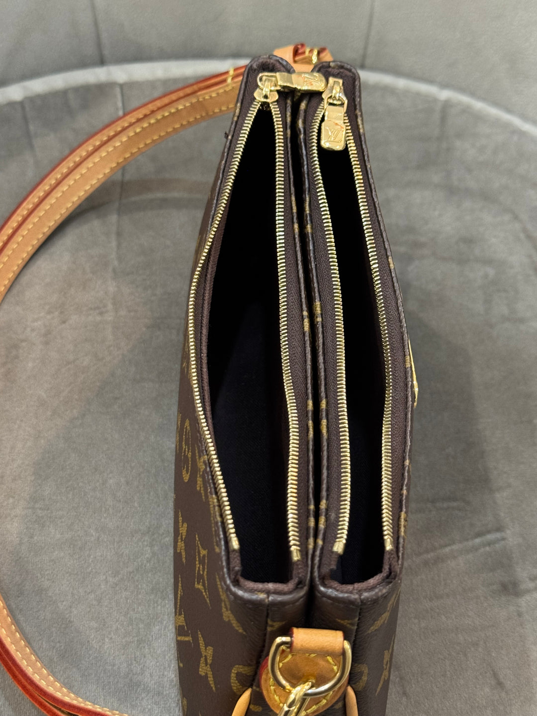 Pochette Liv Louis Vuitton